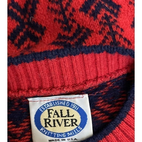 VINTAGE Fall River Wool Blend Cardigan Sweater Womens Medium Red Blue Snowflake - Picture 10 of 12